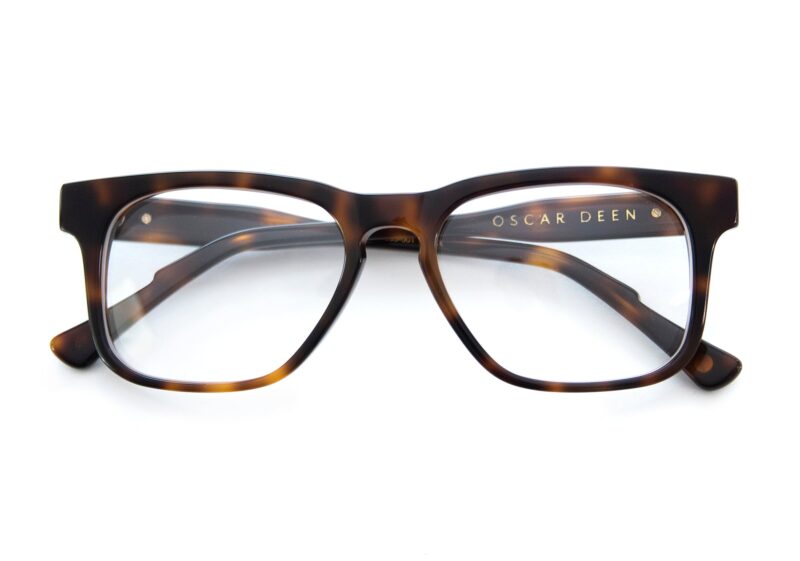 Carril. Tortoise. Specs With Organic Lens